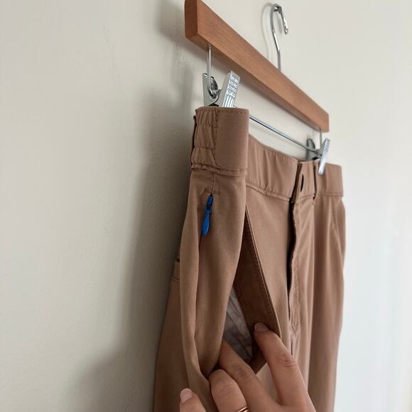 Mugsy Camel Traveler Pants Travel Activewear Stretch Utility Khaki Pants, 34x32 - Picture 11 of 12